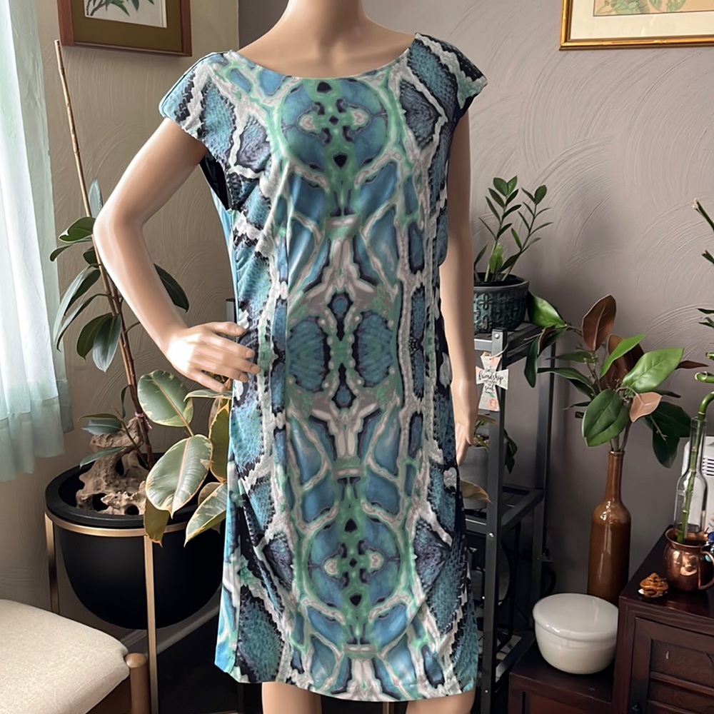 🛍5 for$25 Attention Dress‎